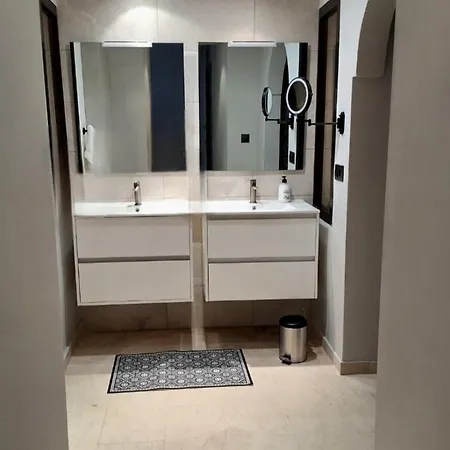 !! New !! Splendide Duplex-penthouse 250 M2 - 3ch Et Tennis , Golf, Padle Appartement Estepona